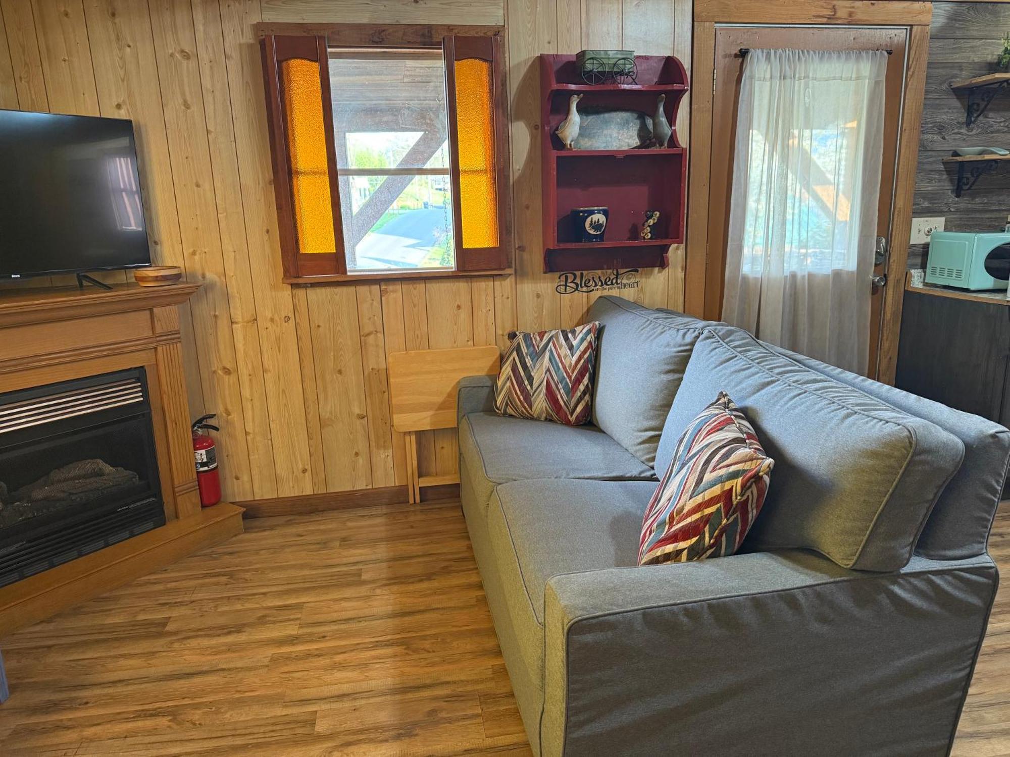Cozy Cabin Walking Distance To Parkway! Pigeon Forge Exteriör bild