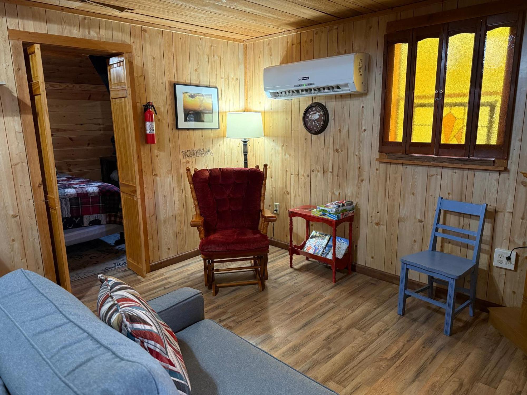 Cozy Cabin Walking Distance To Parkway! Pigeon Forge Exteriör bild